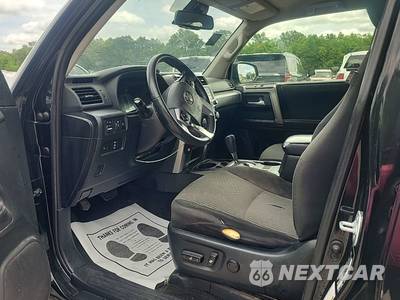 2021 Toyota 4Runner SR5 - zdjęcie 5 z 11 - miniatura