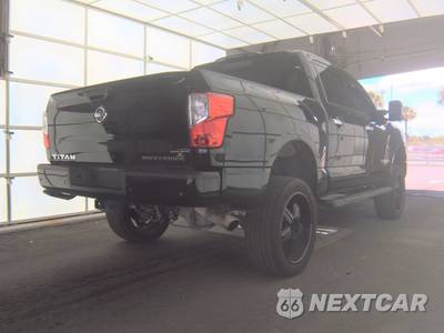 2021 Nissan TITAN SV Crew Cab Short Bed - zdjęcie 4 z 32 - miniatura