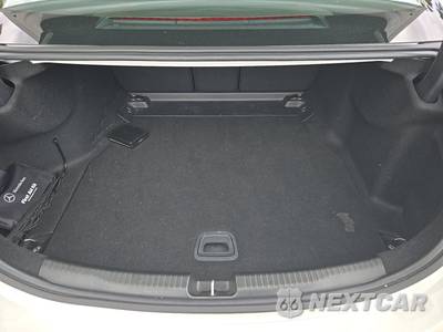 2023 Mercedes-Benz C 300 Sedan - zdjęcie 16 z 23 - miniatura