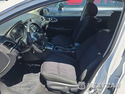 2019 Nissan Sentra SV - zdjęcie 8 z 24 - miniatura