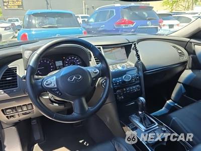 2014 INFINITI QX70 3.7 - zdjęcie 11 z 23 - miniatura
