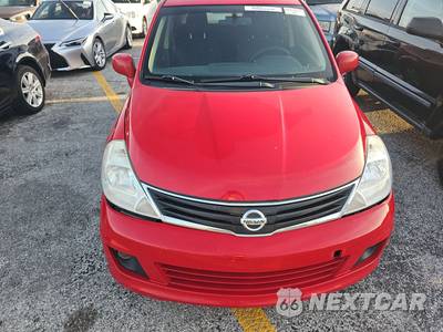 2011 Nissan Versa 1.8 SL Hatchback - zdjęcie 2 z 43 - miniatura