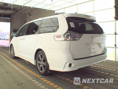 2017 Toyota Sienna SE Premium 8-Passenger 119.3" WB - zdjęcie 8 z 32 - miniatura