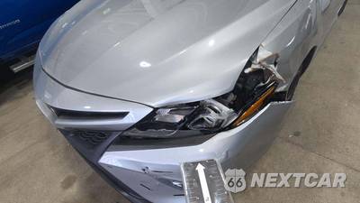 2021 Toyota Camry SE - zdjęcie 4 z 29 - miniatura