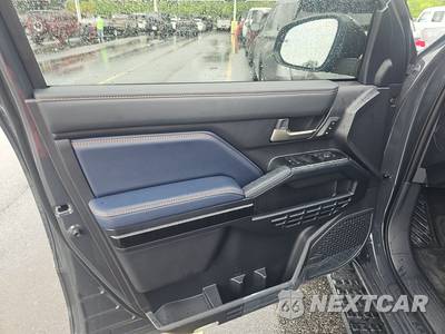 2026 Toyota 4Runner i-FORCE MAX Platinum - zdjęcie 9 z 18 - miniatura
