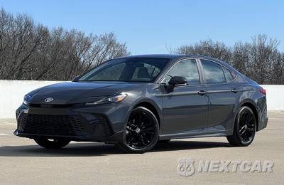 2026 Toyota Camry SE - zdjęcie 39 z 39 - miniatura