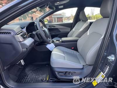 2026 Toyota Camry SE - zdjęcie 24 z 39 - miniatura