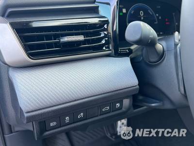 2026 Toyota Camry SE - zdjęcie 16 z 39 - miniatura