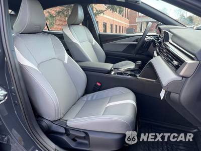 2026 Toyota Camry SE - zdjęcie 33 z 39 - miniatura