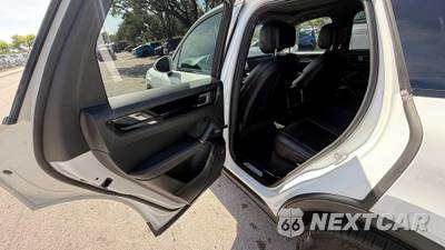 2019 Porsche Cayenne - zdjęcie 27 z 43 - miniatura