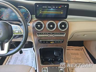 2022 Mercedes-Benz GLC 300 4MATIC - zdjęcie 11 z 28 - miniatura