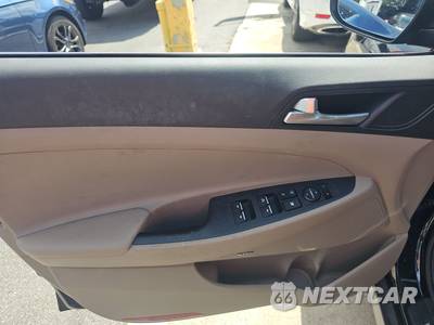 2019 Hyundai Tucson Ultimate - zdjęcie 9 z 28 - miniatura