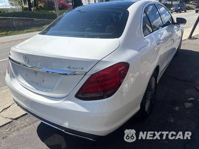 2015 Mercedes-Benz C 300 4MATIC Sedan w/Luxury Pkg - zdjęcie 4 z 13 - miniatura