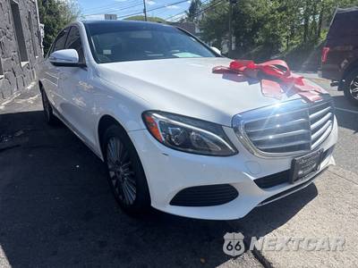 2015 Mercedes-Benz C 300 4MATIC Sedan w/Luxury Pkg - zdjęcie 3 z 13 - miniatura