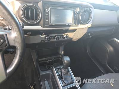 2017 Toyota Tacoma SR5 Crew Cab Medium Bed - zdjęcie 11 z 36 - miniatura