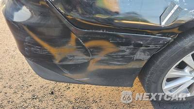 2022 Toyota Camry LE - zdjęcie 19 z 31 - miniatura