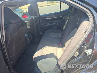 2022 Toyota Camry LE - zdjęcie 13 z 31 - miniatura