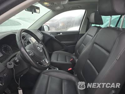 2014 Volkswagen Tiguan SEL - zdjęcie 7 z 19 - miniatura