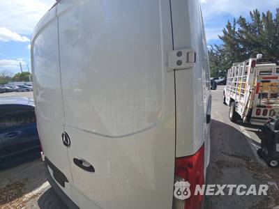 2019 Mercedes-Benz Sprinter 2500 Cargo Van Standard Roof 144.0" WB - zdjęcie 4 z 30 - miniatura
