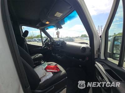 2019 Mercedes-Benz Sprinter 2500 Cargo Van Standard Roof 144.0" WB - zdjęcie 8 z 30 - miniatura