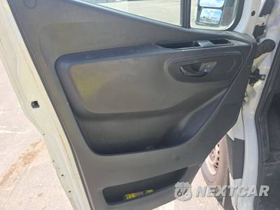 2019 Mercedes-Benz Sprinter 2500 Cargo Van Standard Roof 144.0" WB - zdjęcie 9 z 30 - miniatura