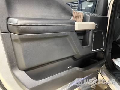 2019 Ford Super Duty F-250 Lariat Crew Cab Medium Bed - zdjęcie 25 z 34 - miniatura