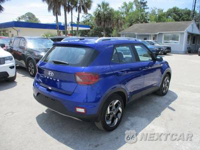 2025 Hyundai Venue SEL - zdjęcie 5 z 23 - miniatura