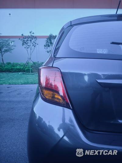 2017 Toyota Yaris L Hatchback - zdjęcie 13 z 29 - miniatura