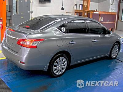 2014 Nissan Sentra S - zdjęcie 4 z 18 - miniatura