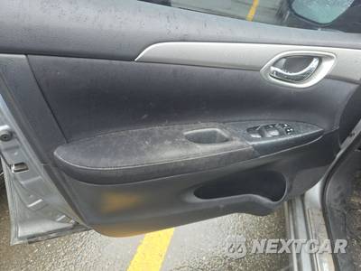 2014 Nissan Sentra S - zdjęcie 9 z 18 - miniatura
