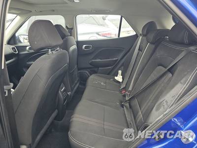 2025 Hyundai Venue SEL - zdjęcie 13 z 17 - miniatura
