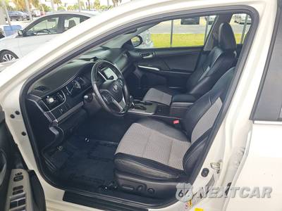 2014 Toyota Camry SE - zdjęcie 7 z 18 - miniatura
