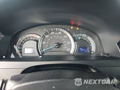 2014 Toyota Camry SE - zdjęcie 12 z 18 - miniatura