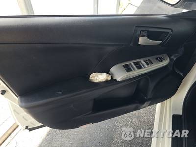 2014 Toyota Camry SE - zdjęcie 9 z 18 - miniatura