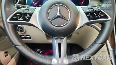 2024 Mercedes-Benz C 300 4MATIC - zdjęcie 39 z 50 - miniatura