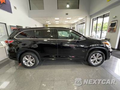 2015 Toyota Highlander LE Plus - zdjęcie 6 z 49 - miniatura