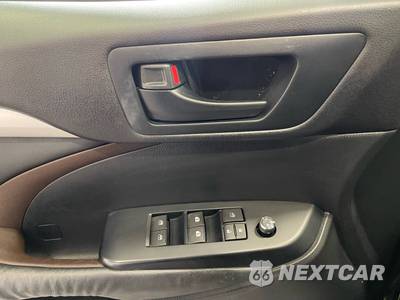 2015 Toyota Highlander LE Plus - zdjęcie 24 z 49 - miniatura