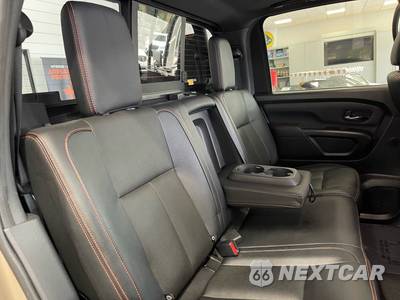2023 Nissan TITAN PRO-4X Crew Cab Short Bed - zdjęcie 45 z 54 - miniatura