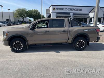 2023 Nissan TITAN PRO-4X Crew Cab Short Bed - zdjęcie 52 z 54 - miniatura