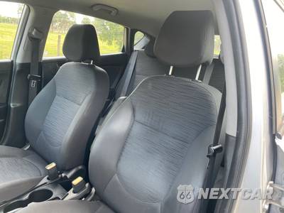 2015 Hyundai Accent GS Hatchback - zdjęcie 17 z 45 - miniatura
