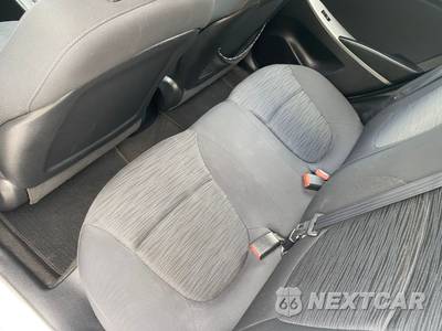 2015 Hyundai Accent GS Hatchback - zdjęcie 24 z 45 - miniatura