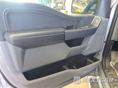 2025 Ford F-150 XLT Crew Cab Short Bed - zdjęcie 9 z 24 - miniatura