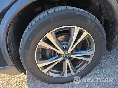 2019 Nissan Rogue SV - zdjęcie 8 z 22 - miniatura