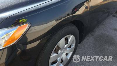 2009 Toyota Camry LE - zdjęcie 4 z 13 - miniatura