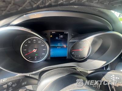 2021 Mercedes-Benz GLC 300 4MATIC - zdjęcie 51 z 62 - miniatura