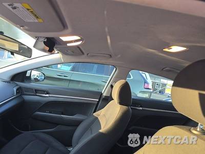 2019 Hyundai Elantra SE Sedan - zdjęcie 17 z 36 - miniatura