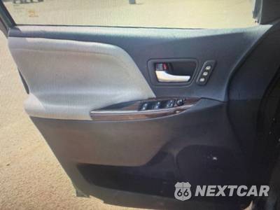 2019 Toyota Sienna Limited 7-Passenger 119.3" WB - zdjęcie 13 z 20 - miniatura