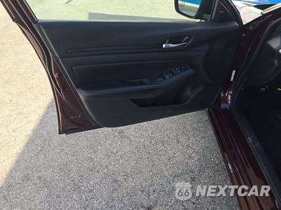 2025 Nissan Altima SV - zdjęcie 9 z 21 - miniatura
