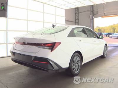 2024 Hyundai Elantra SEL - zdjęcie 4 z 26 - miniatura