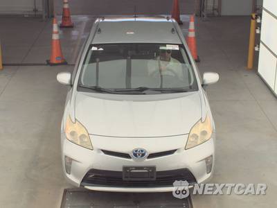 2014 Toyota Prius Four - zdjęcie 2 z 24 - miniatura